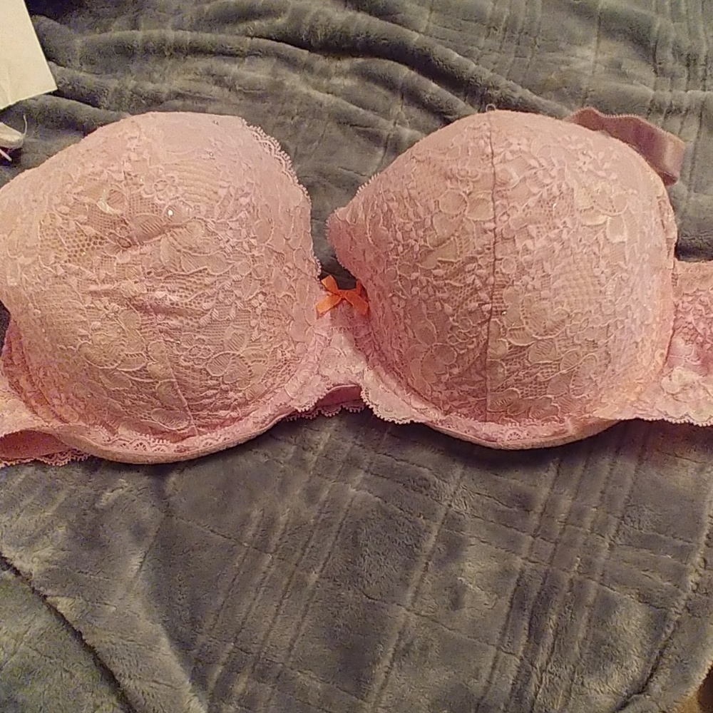 Vs bra